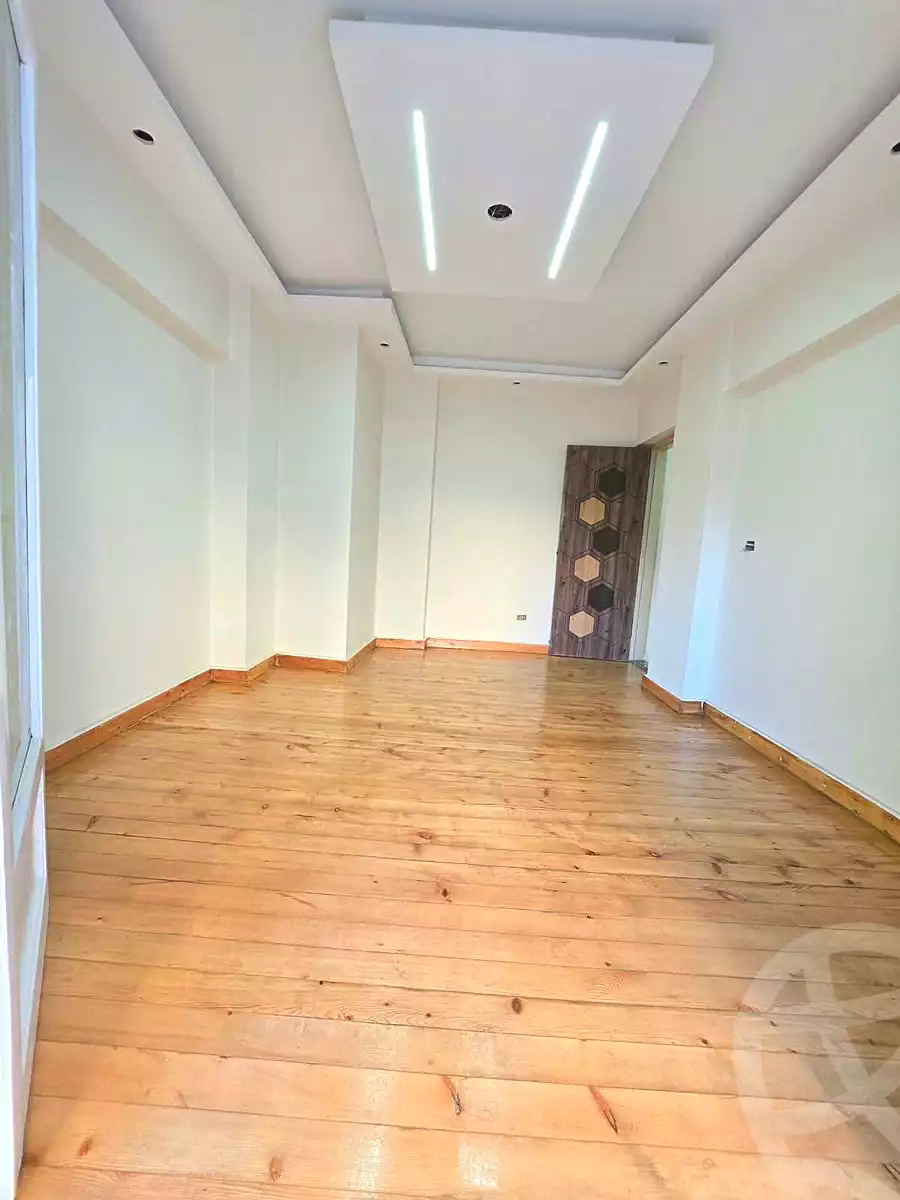 https://aqarmap.com.eg/ar/listing/7326483-for-sale-alexandria-sydy-bshr-sydy-bshr-bhry-gamal-abd-el-nasir-st