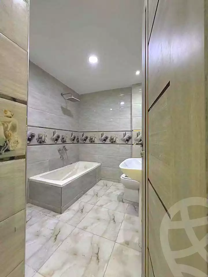 https://aqarmap.com.eg/ar/listing/7326663-for-sale-cairo-el-haram-el-lebeny