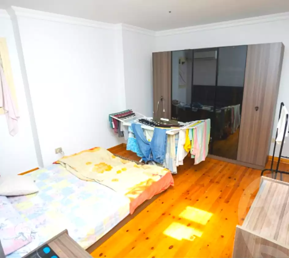 https://aqarmap.com.eg/ar/listing/7326828-for-sale-alexandria-moharram-bey-el-fardous-st