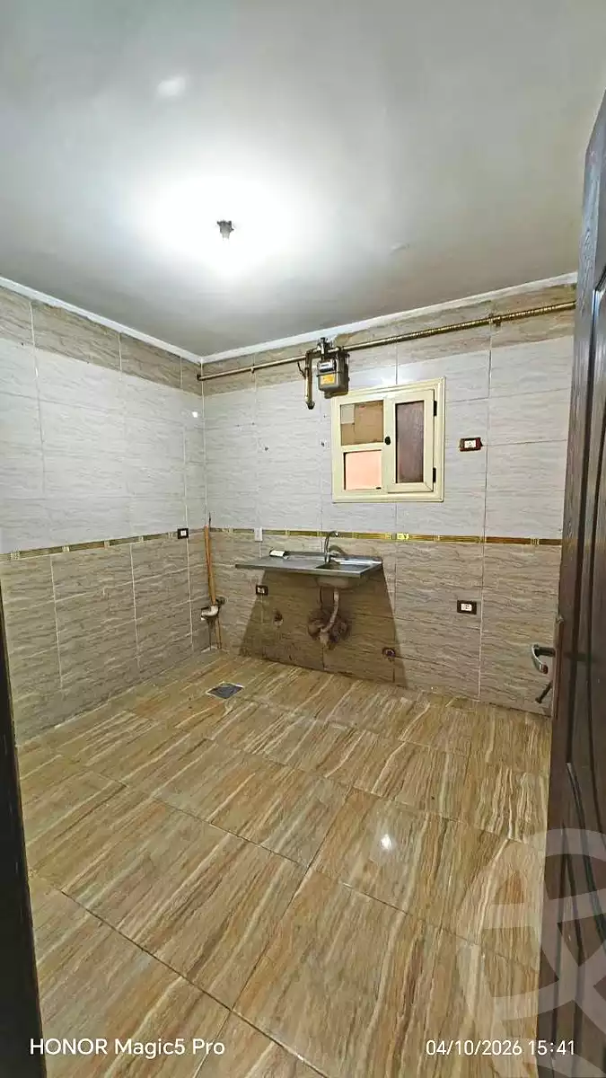 https://aqarmap.com.eg/ar/listing/7327218-for-rent-cairo-helwan-ahmed-enci-st