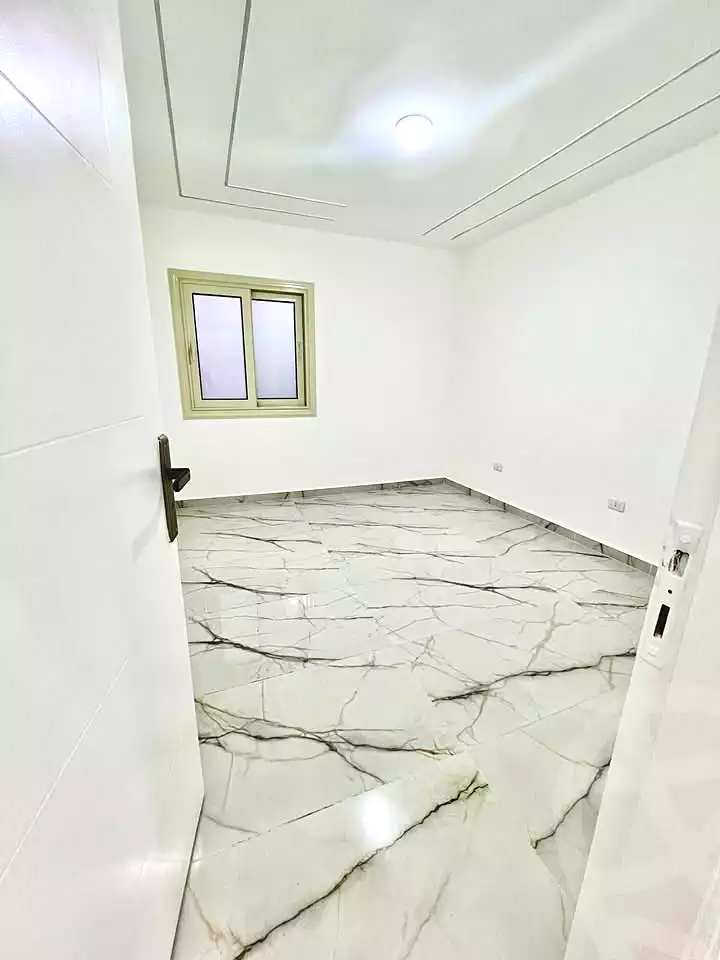 https://aqarmap.com.eg/ar/listing/7328006-for-sale-alexandria-sydy-bshr-sydy-bshr-bhry-shr-mhmwd-l-yswy