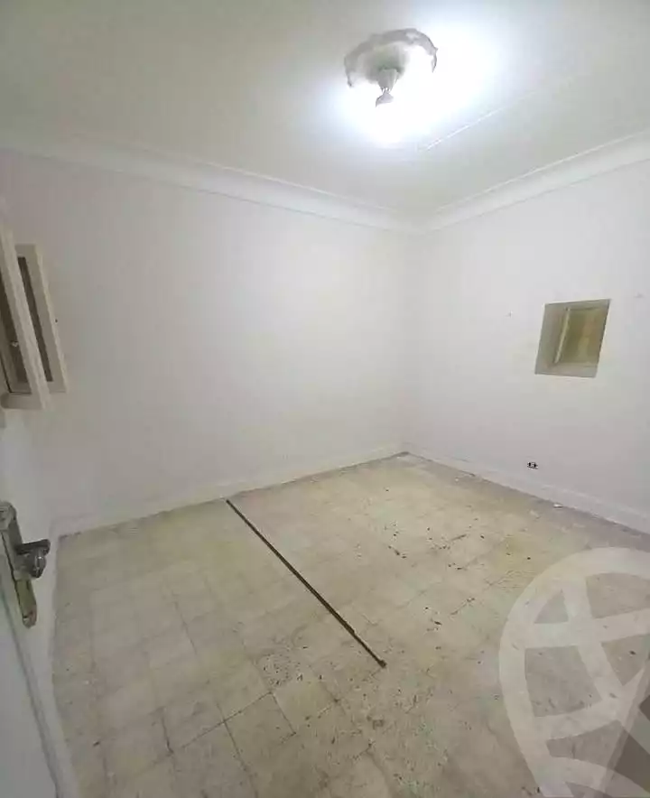 https://aqarmap.com.eg/en/listing/7329341-for-sale-alexandria-al-agamy-lbytsh-mohamed-el-fardi-st