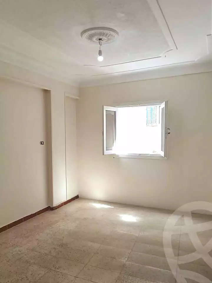https://aqarmap.com.eg/ar/listing/7329637-for-sale-alexandria-al-agamy-el-hanouvel-al-haded-we-al-soulb-st