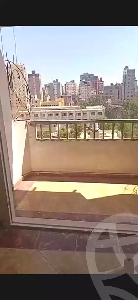 https://aqarmap.com.eg/en/listing/7329704-for-sale-alexandria-sydy-bshr-sydy-bshr-bhry