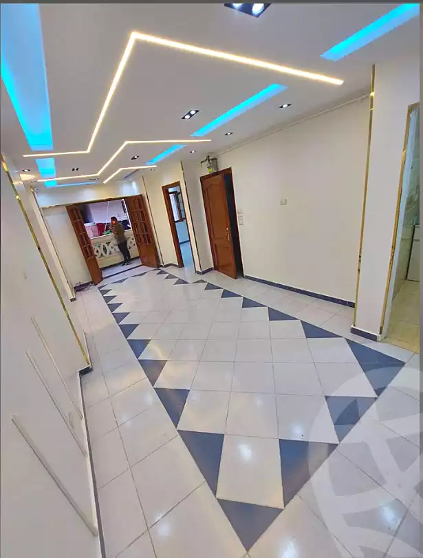 https://aqarmap.com.eg/ar/listing/7329877-for-sale-alexandria-sydy-bshr-sydy-bshr-bhry-shr-mhmwd-l-yswy