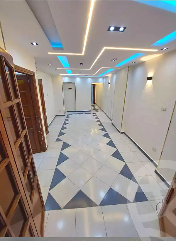 https://aqarmap.com.eg/ar/listing/7329877-for-sale-alexandria-sydy-bshr-sydy-bshr-bhry-shr-mhmwd-l-yswy