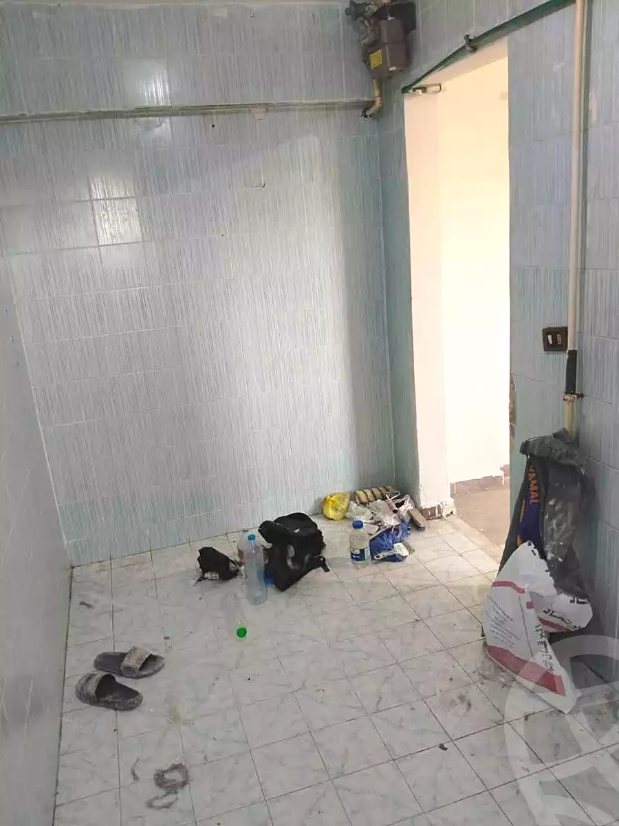 https://aqarmap.com.eg/en/listing/7330284-for-sale-alexandria-al-agamy-el-hanouvel-radwan-st