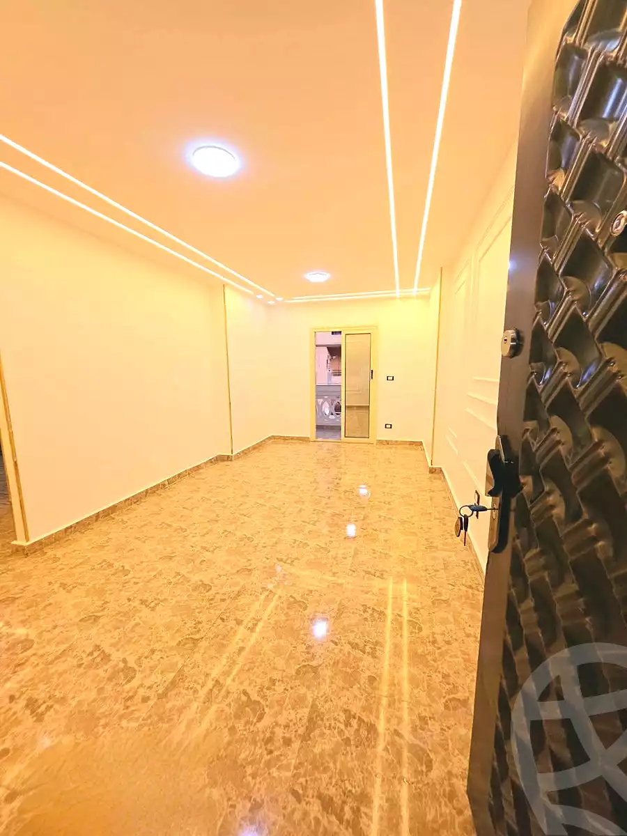 https://aqarmap.com.eg/ar/listing/7330570-for-sale-alexandria-miami-khld-bn-lwlyd