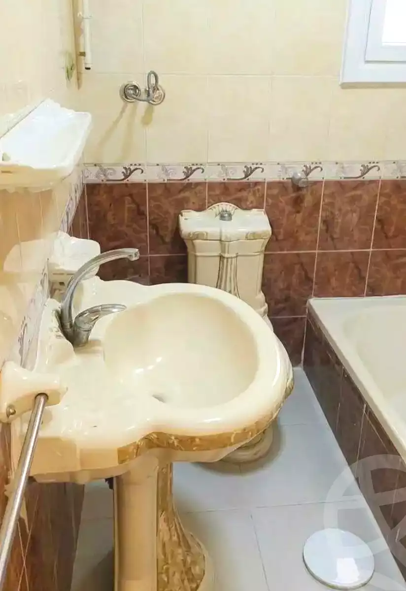 https://aqarmap.com.eg/ar/listing/7331250-for-sale-alexandria-sydy-bshr-sydy-bshr-bhry-ali-hipa-st