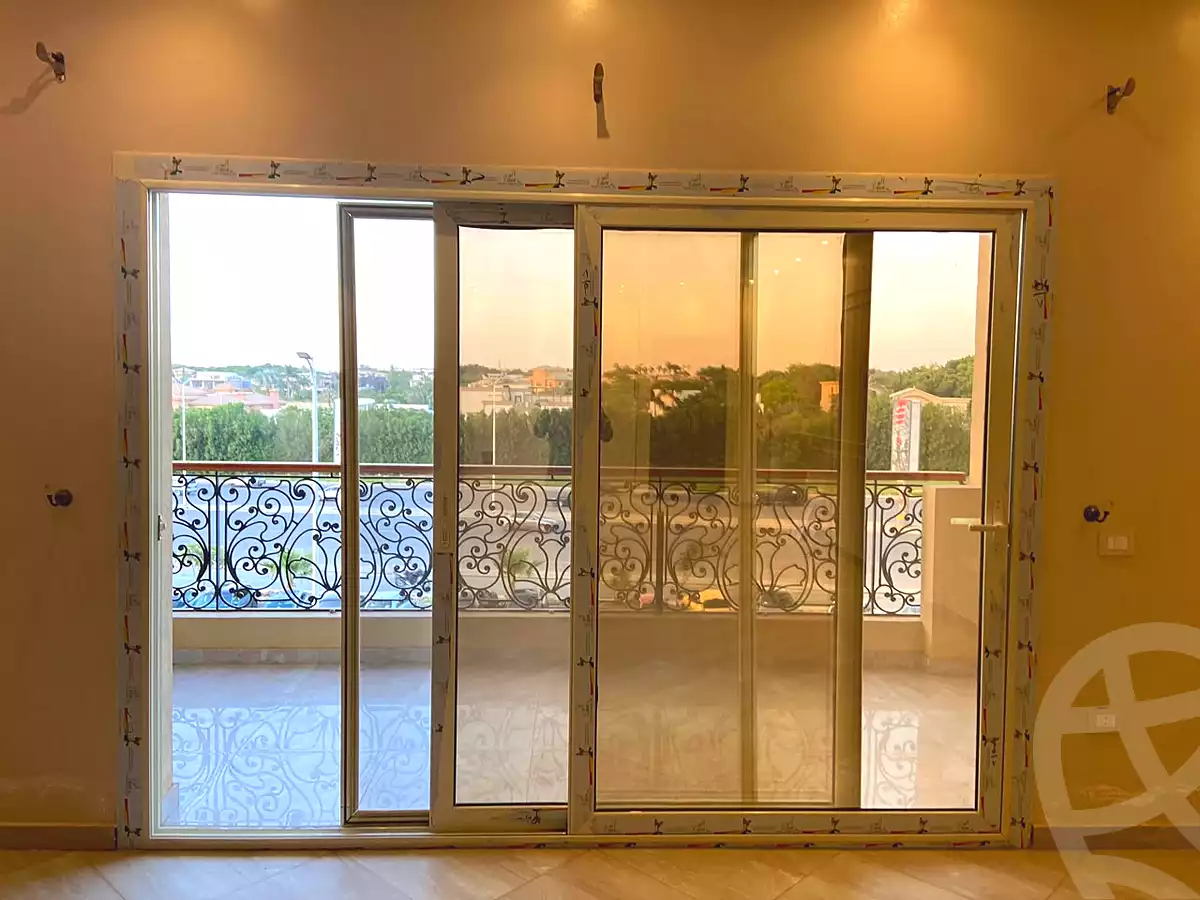 https://aqarmap.com.eg/ar/listing/7331590-for-sale-cairo-new-cairo-compounds-kmbwnd-lnkhyl