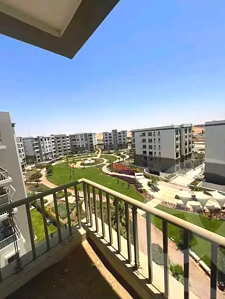 https://aqarmap.com.eg/en/listing/7331966-for-sale-cairo-new-cairo-compounds-galleria-moon-valley-compound-arabia