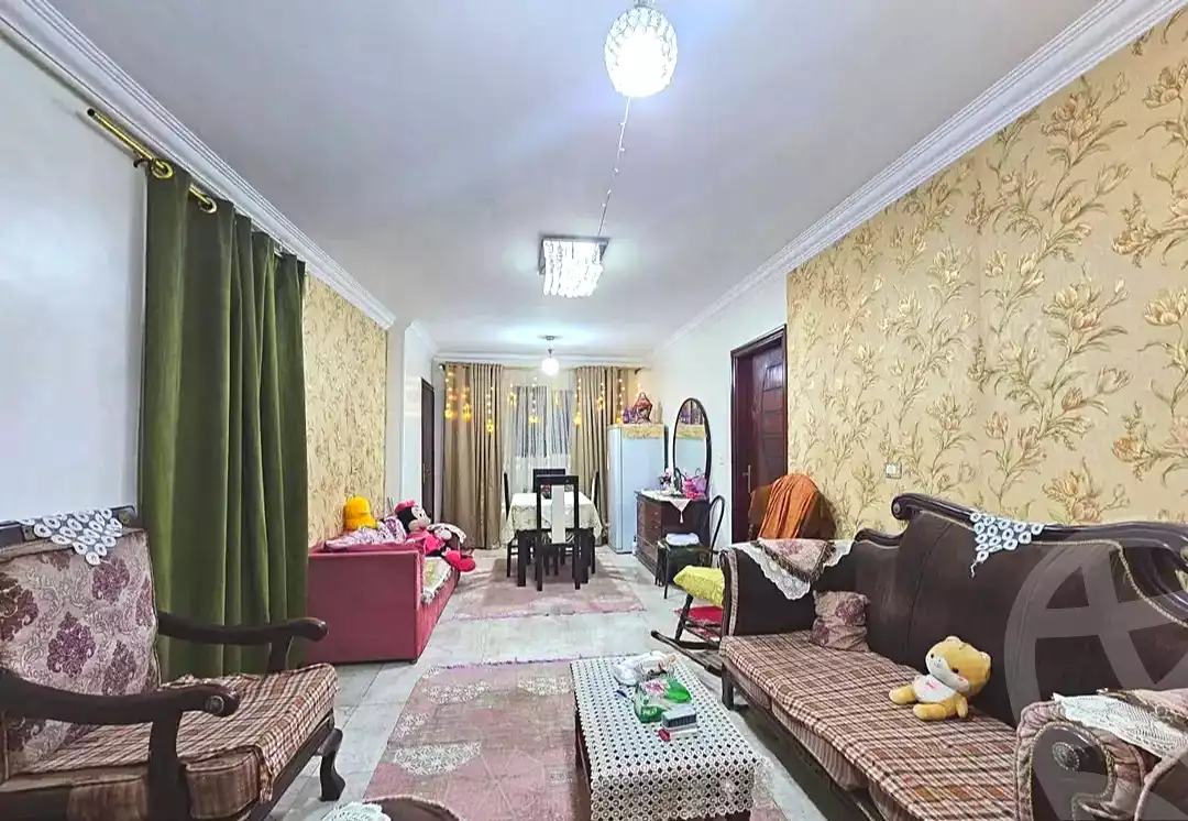 https://aqarmap.com.eg/ar/listing/7332042-for-sale-cairo-helwan-hadayek-helwan-el-khashab-canal