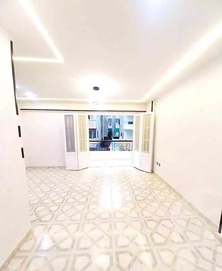 https://aqarmap.com.eg/ar/listing/7332068-for-sale-alexandria-al-agamy-shataa-el-nakheel