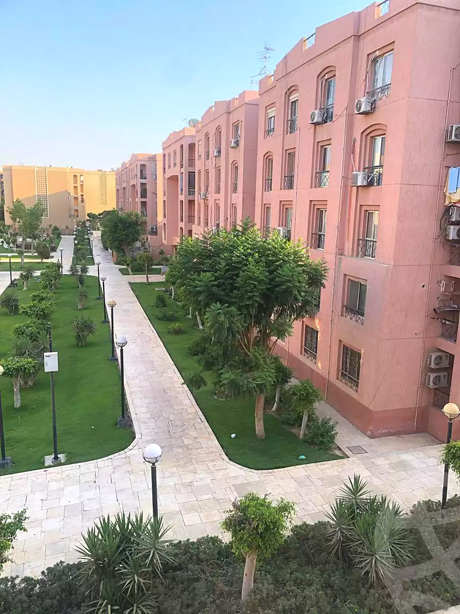 https://aqarmap.com.eg/en/listing/7332266-for-rent-cairo-new-cairo-lrhb-city-phase-1-ahmed-rami-st