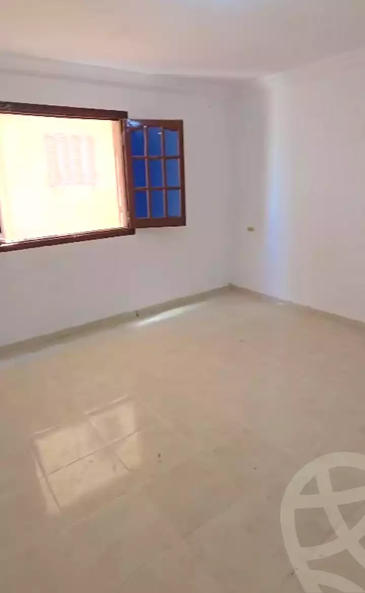 https://aqarmap.com.eg/ar/listing/7332478-for-sale-alexandria-new-miami-eskot