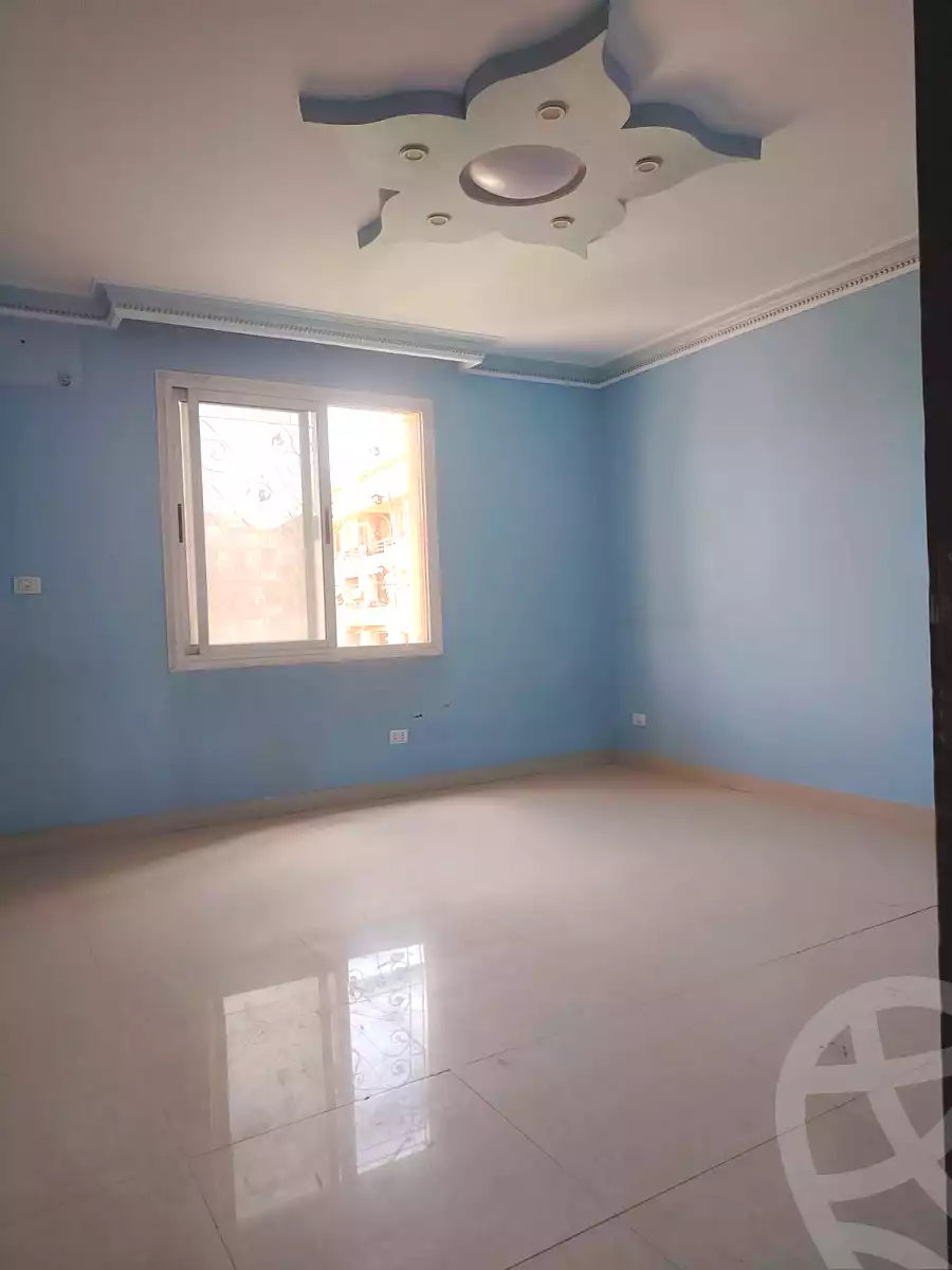 https://aqarmap.com.eg/ar/listing/7332551-for-sale-cairo-new-cairo-lrhb-city-phase-1-ahmed-rami-st