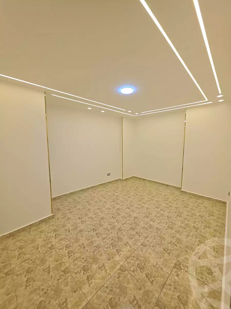 https://aqarmap.com.eg/ar/listing/7332608-for-sale-alexandria-sydy-bshr-sydy-bshr-bhry-shr-khld-bn-lwlyd