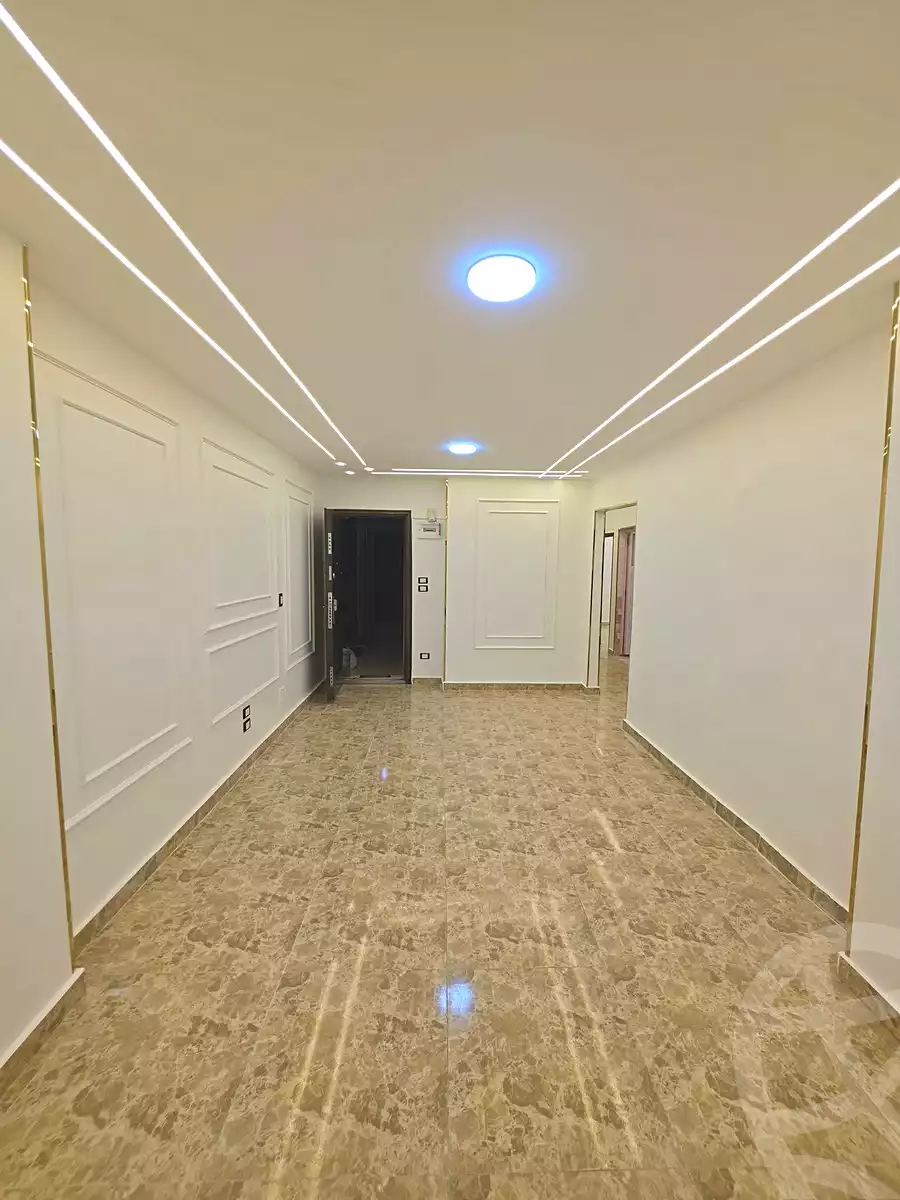 https://aqarmap.com.eg/ar/listing/7332608-for-sale-alexandria-sydy-bshr-sydy-bshr-bhry-shr-khld-bn-lwlyd