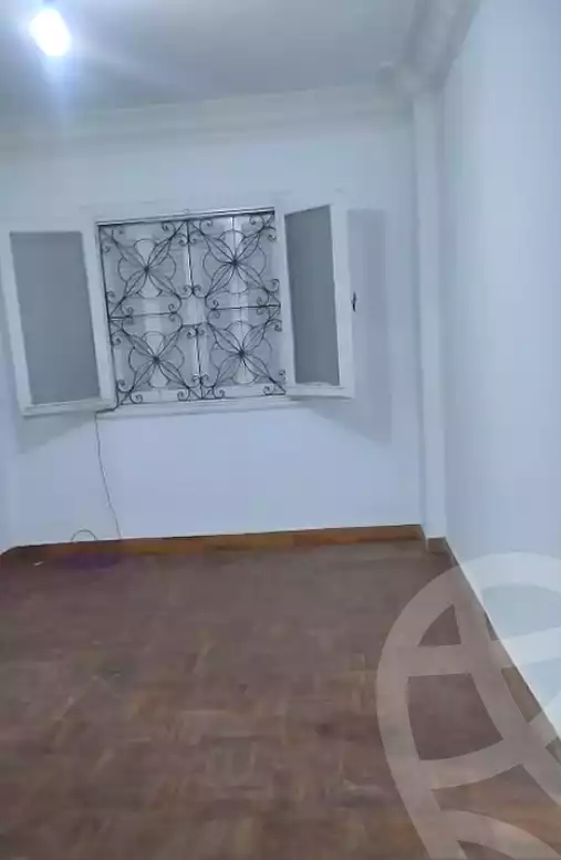 https://aqarmap.com.eg/ar/listing/7332627-for-rent-alexandria-tharwat