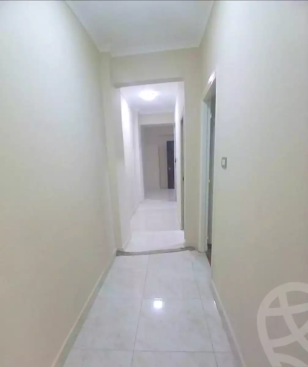 https://aqarmap.com.eg/ar/listing/7332839-for-sale-alexandria-el-asafra-ahmed-tiesser-st