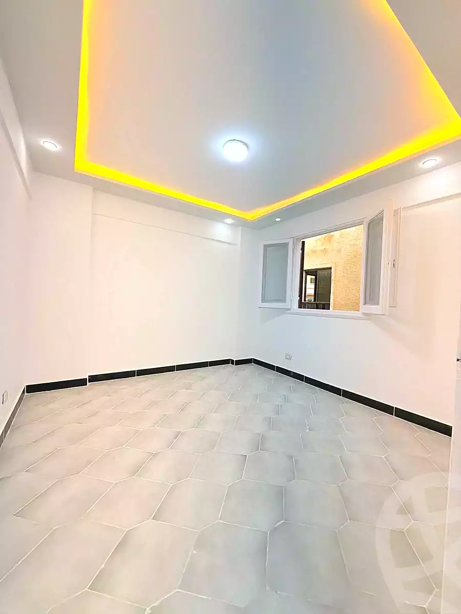 https://aqarmap.com.eg/ar/listing/7332902-for-sale-alexandria-al-agamy-shataa-el-nakheel