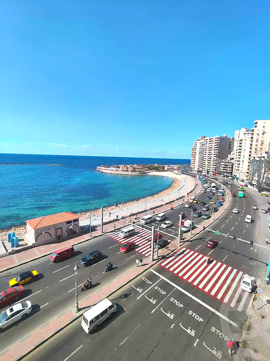 https://aqarmap.com.eg/ar/listing/7332912-for-sale-alexandria-sydy-bshr-sydy-bshr-bhry