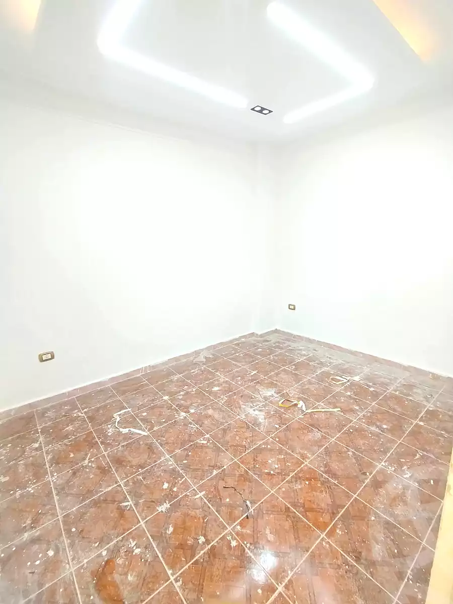 https://aqarmap.com.eg/ar/listing/7332913-for-sale-alexandria-lsywf-el-falki