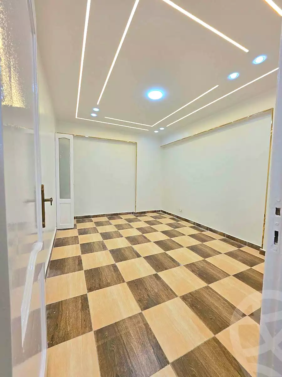 https://aqarmap.com.eg/ar/listing/7332930-for-sale-alexandria-sydy-bshr-sydy-bshr-bhry-shr-mhmwd-l-yswy