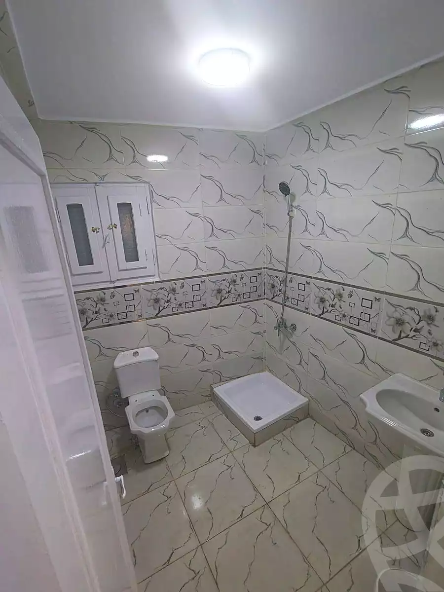 https://aqarmap.com.eg/ar/listing/7332940-for-sale-alexandria-al-agamy-el-hanouvel