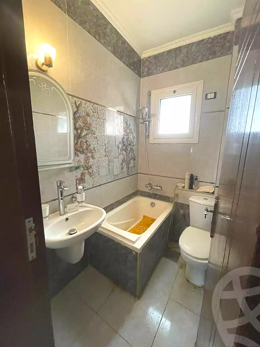 https://aqarmap.com.eg/ar/listing/7333280-for-rent-cairo-6th-of-october-hadaeq-october-compounds-town-view