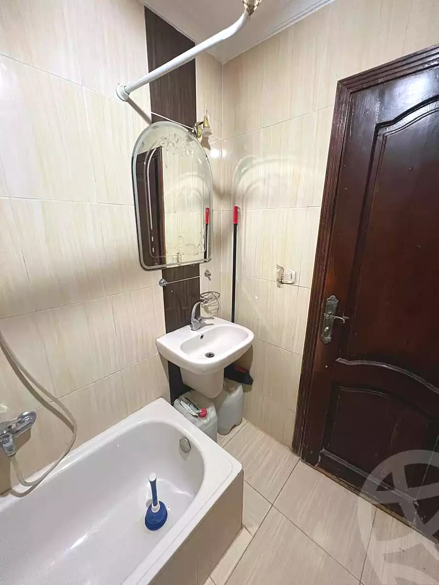 https://aqarmap.com.eg/ar/listing/7333293-for-rent-cairo-6th-of-october-hadaeq-october-compounds-lotus-compound