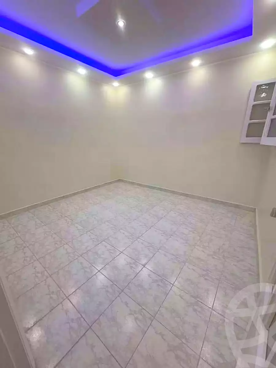 https://aqarmap.com.eg/ar/listing/7333469-for-sale-alexandria-sydy-bshr-sydy-bshr-bhry-shr-mhmwd-l-yswy