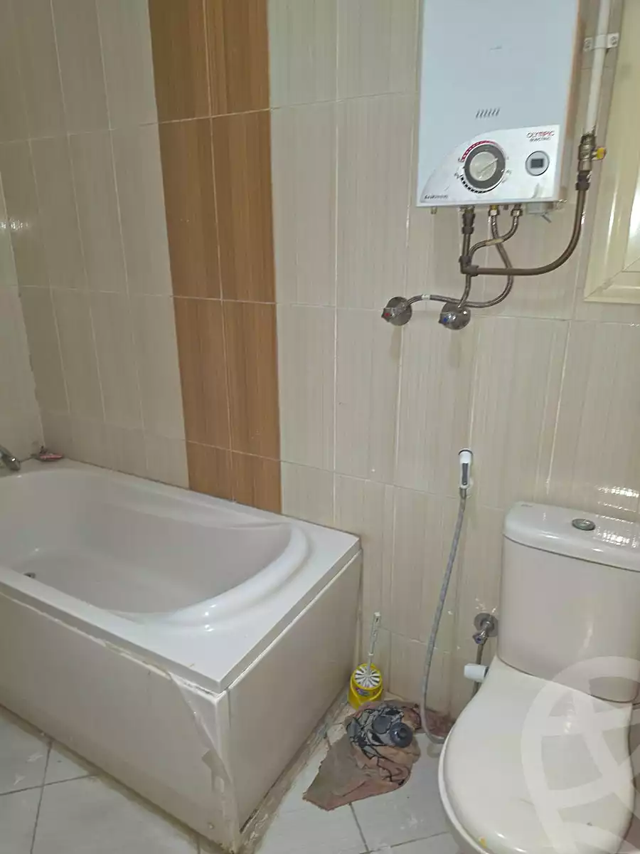 https://aqarmap.com.eg/en/listing/7333471-for-rent-cairo-new-cairo-el-ahyaa-fifth-neighborhood-street-35