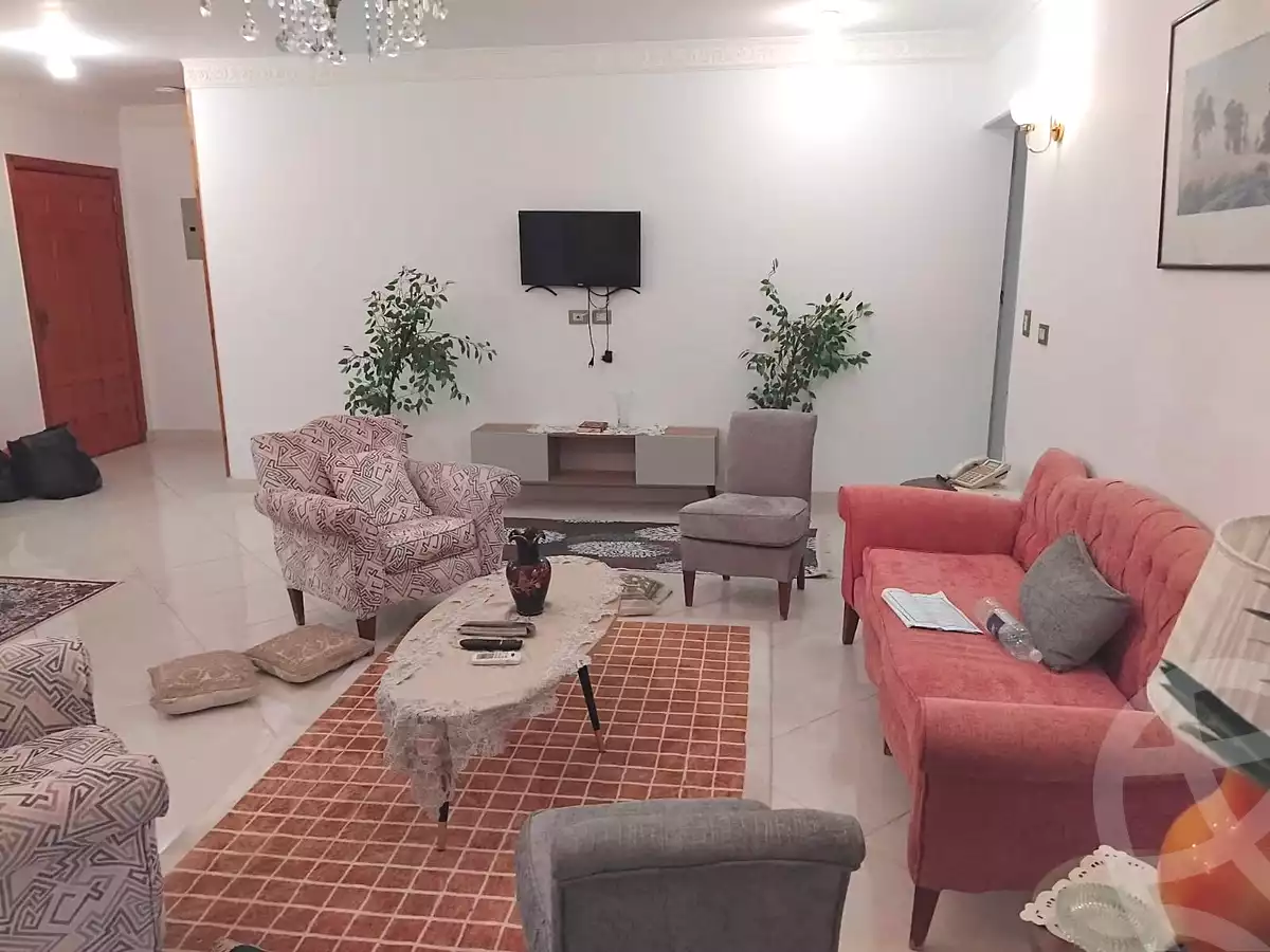 https://aqarmap.com.eg/en/listing/7333561-for-rent-cairo-el-sheikh-zayed-city-compounds-el-khamayel