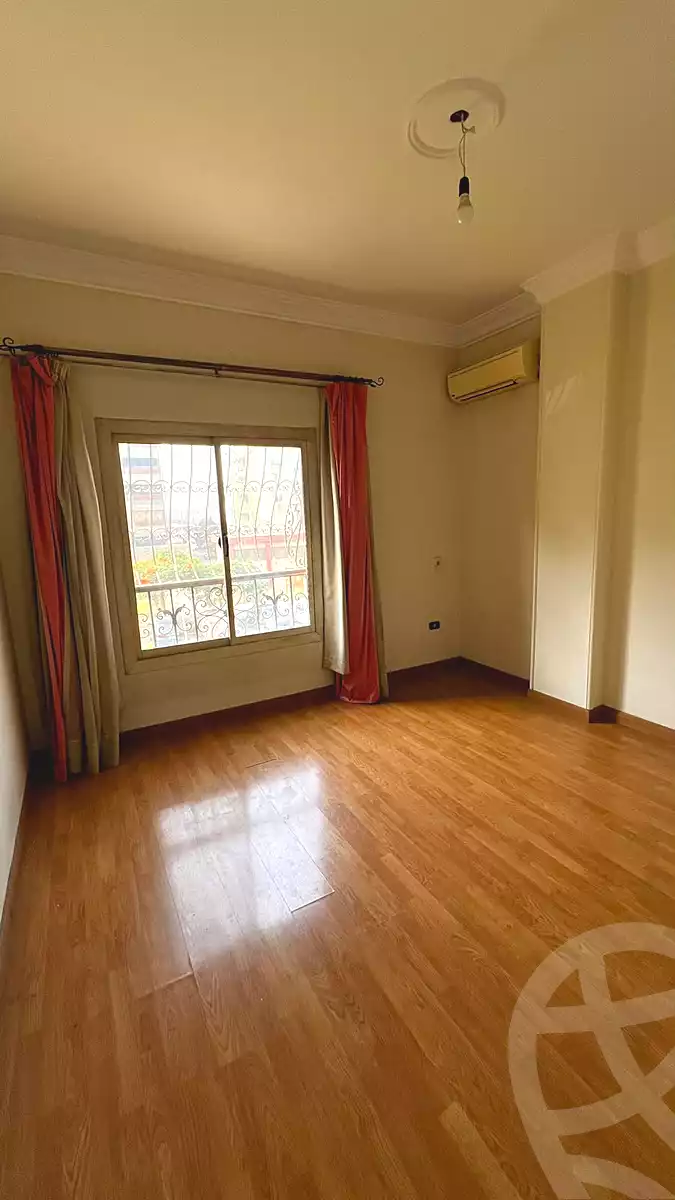 https://aqarmap.com.eg/ar/listing/7333560-for-sale-cairo-new-cairo-el-narges-el-narges-omarat-mohamed-sabry-abu-alam-st