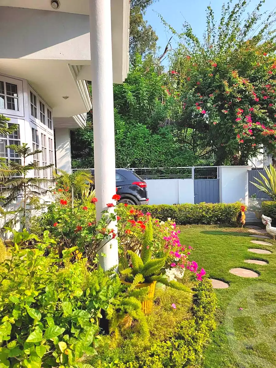 https://aqarmap.com.eg/ar/listing/7333552-for-sale-cairo-new-cairo-compounds-mountain-view-1