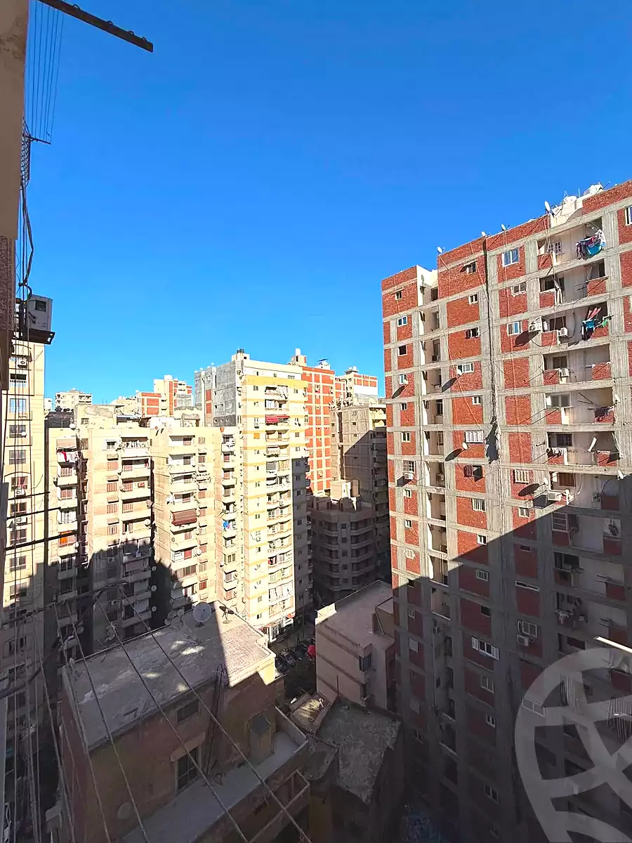 https://aqarmap.com.eg/ar/listing/7333855-for-sale-alexandria-sydy-bshr-sydy-bshr-bhry-gamal-abd-el-nasir-st