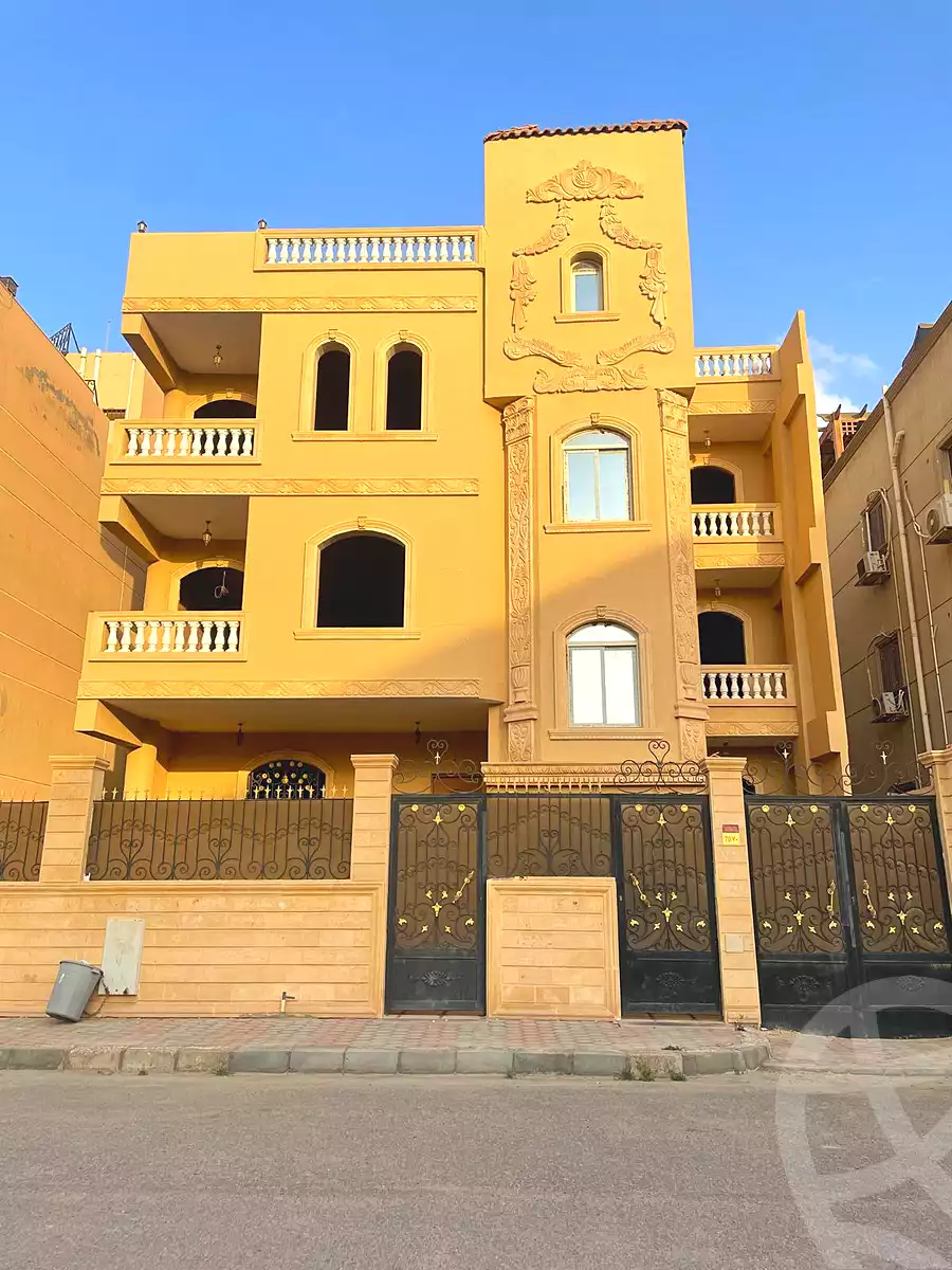 https://aqarmap.com.eg/ar/listing/7334018-for-sale-cairo-new-cairo-ganob-el-akadamiya-south-academy-g-sedki-suliman-st