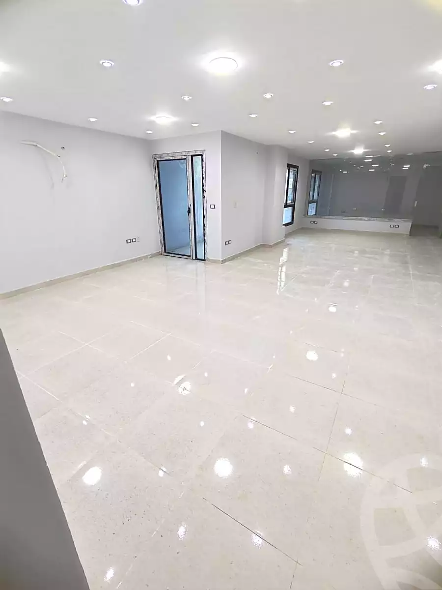 https://aqarmap.com.eg/ar/listing/7334312-for-rent-cairo-el-maadi-compounds-rayhanah-plaza