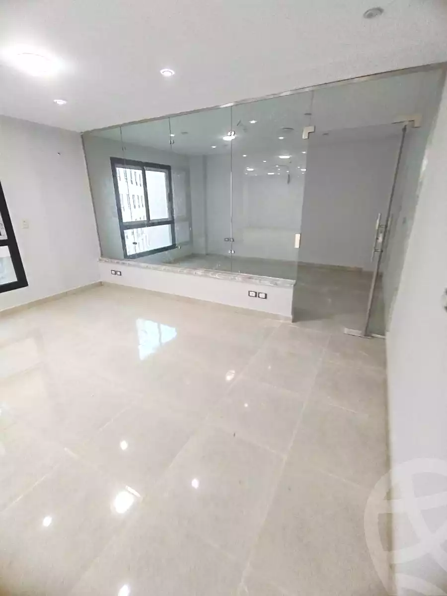 https://aqarmap.com.eg/ar/listing/7334312-for-rent-cairo-el-maadi-compounds-rayhanah-plaza