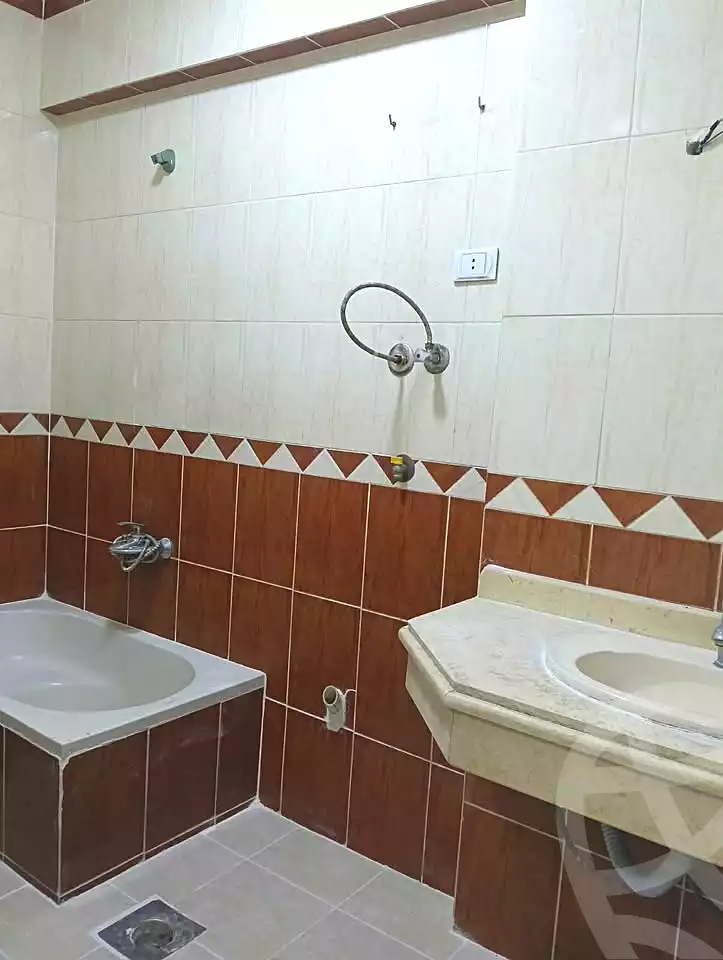 https://aqarmap.com.eg/ar/listing/7334353-for-sale-alexandria-al-agamy-shataa-el-nakheel