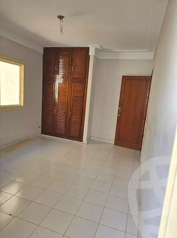 https://aqarmap.com.eg/ar/listing/7334406-for-sale-alexandria-al-agamy-lbytsh-bianchiii-el-bashwat-st