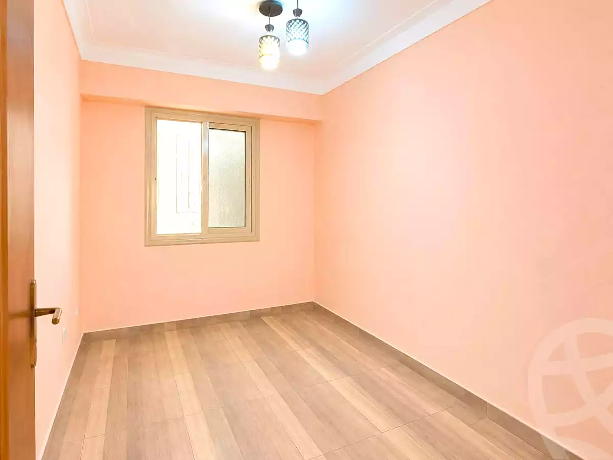https://aqarmap.com.eg/ar/listing/7334521-for-rent-alexandria-glim