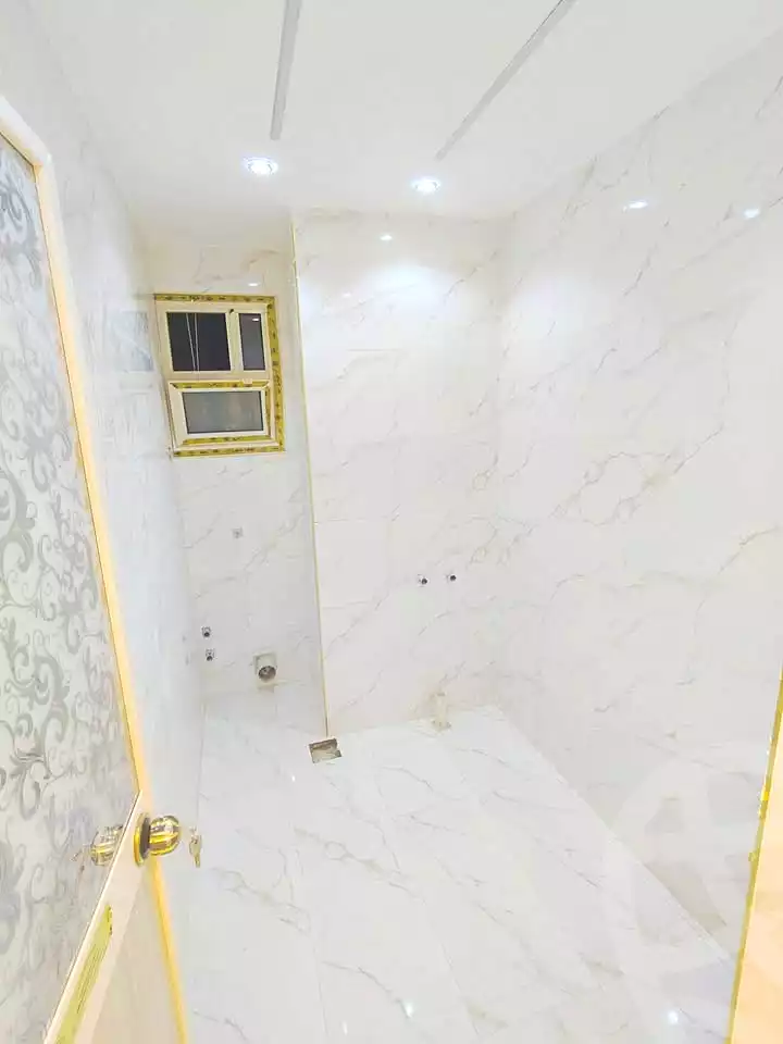 https://aqarmap.com.eg/en/listing/7334553-for-sale-alexandria-sydy-bshr-sydy-bshr-bhry-street-17