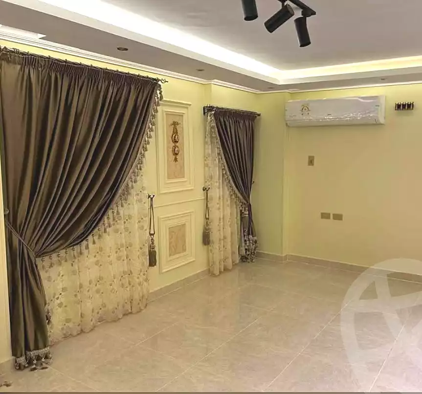 https://aqarmap.com.eg/en/listing/7334593-for-sale-cairo-helwan-helwan-el-sharkeya-mostafa-safwat-st
