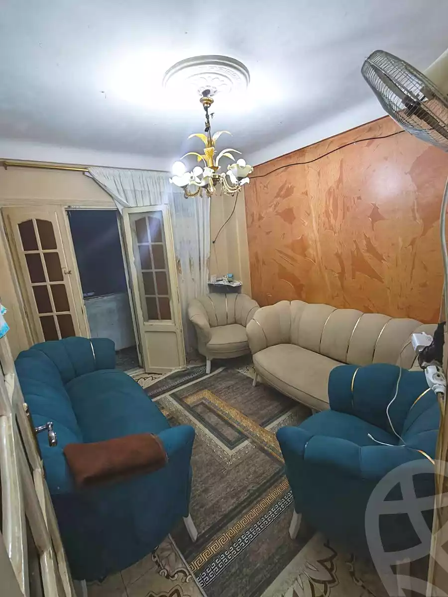 https://aqarmap.com.eg/en/listing/7334605-for-sale-alexandria-al-agamy-el-hanouvel-radwan-st