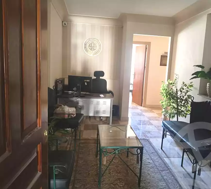 https://aqarmap.com.eg/ar/listing/7335295-for-rent-alexandria-moharram-bey-kanal-al-mahmoudeya-al-bahri-st