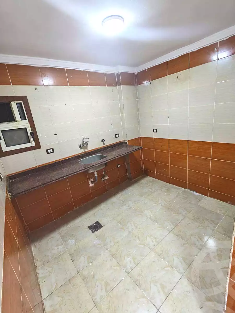 https://aqarmap.com.eg/ar/listing/7335374-for-sale-alexandria-al-agamy-el-hanouvel-radwan-st
