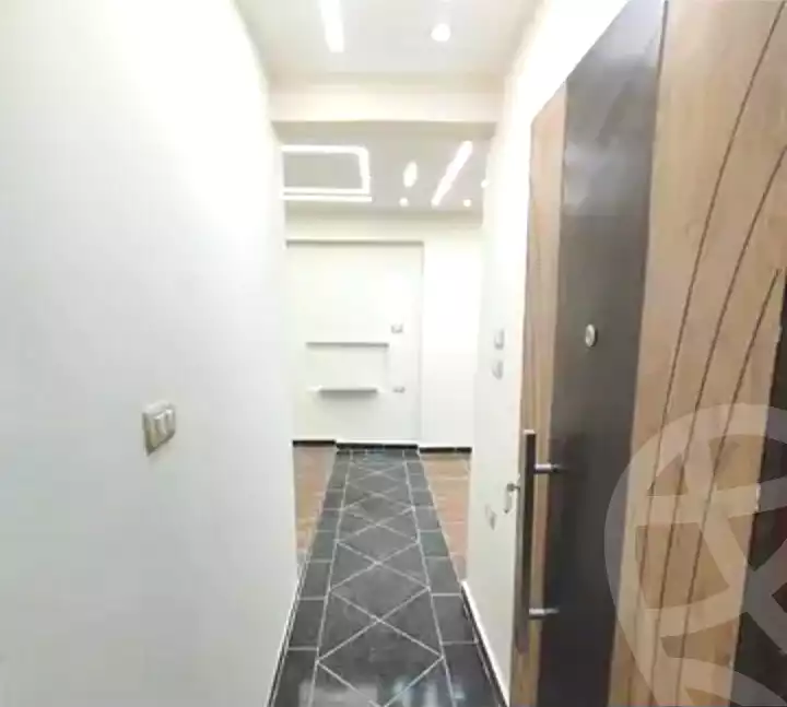 https://aqarmap.com.eg/ar/listing/7335399-for-sale-alexandria-lsywf-el-falki