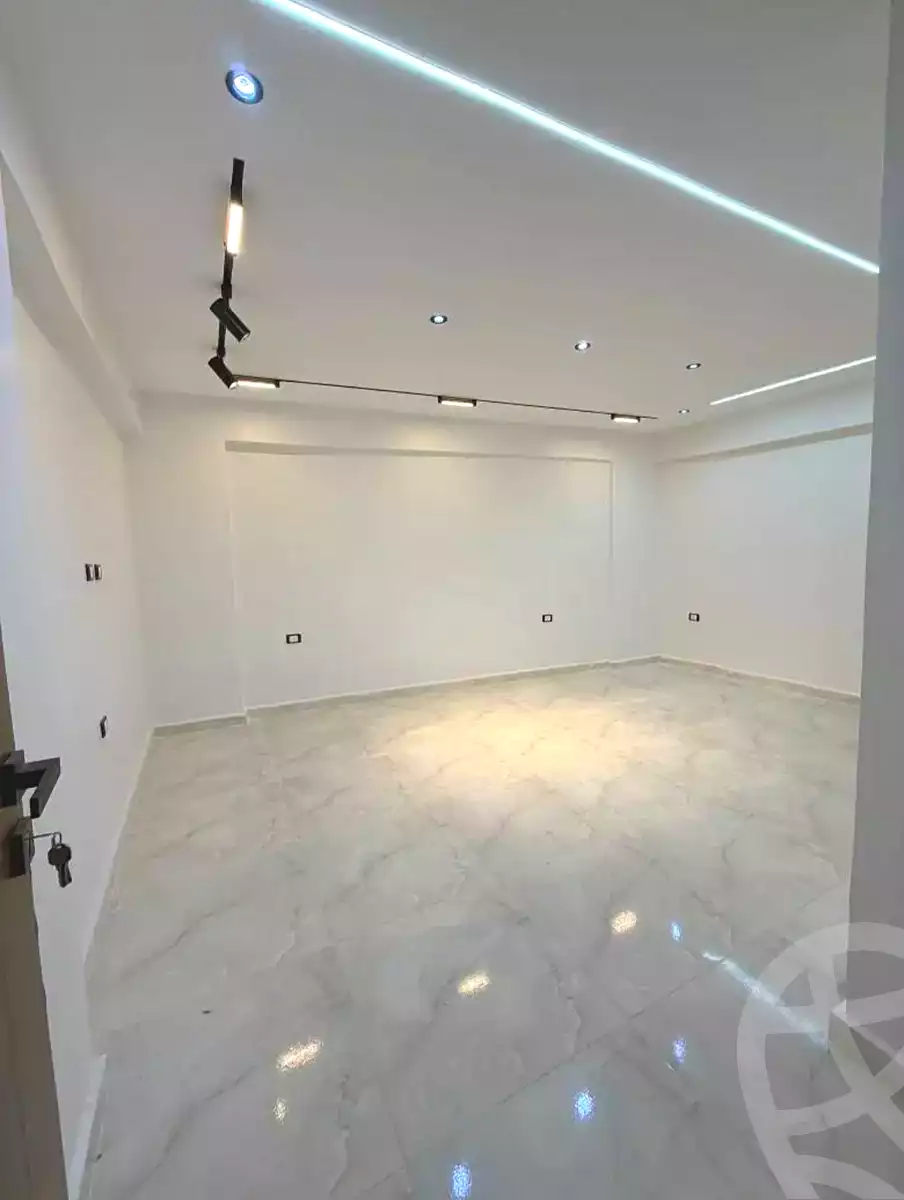 https://aqarmap.com.eg/ar/listing/7335671-for-sale-alexandria-al-agamy-lbytsh-shahr-al-assal-st